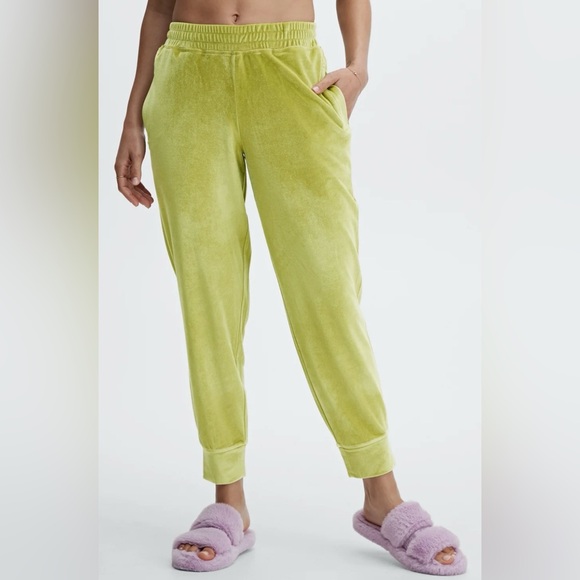 Fabletics Daria Velour Jogger Pants - Picture 1 of 6
